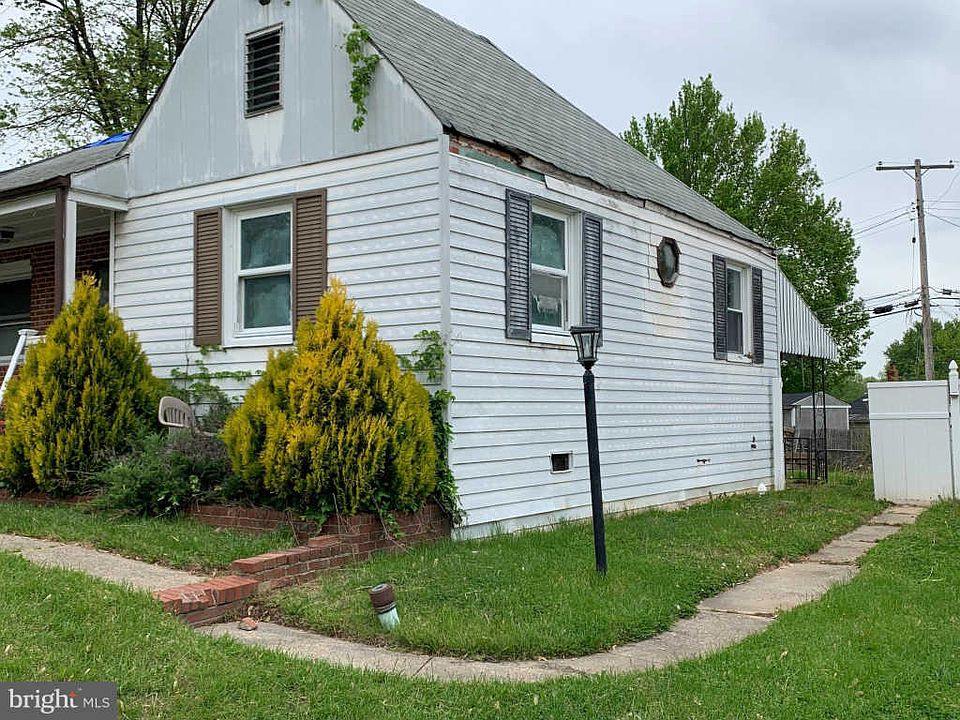 2nd image of 425 Old Home Rd