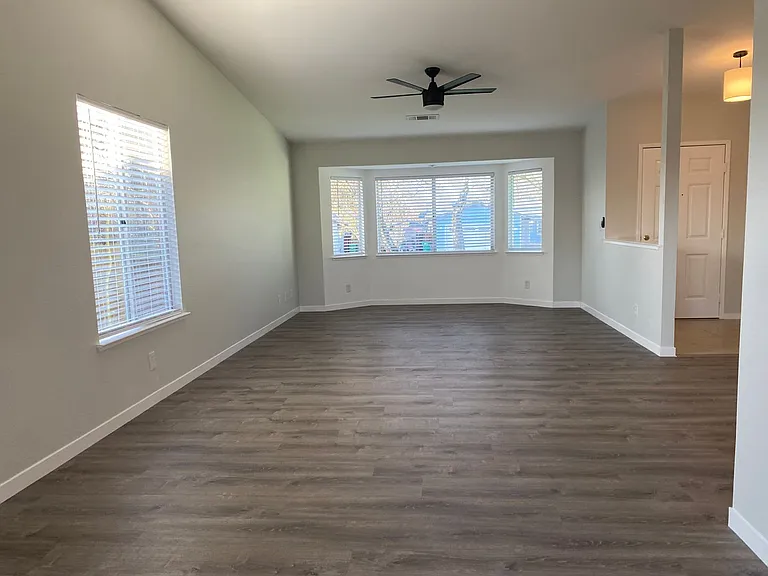 20612 McCoy Rd — Photo 8