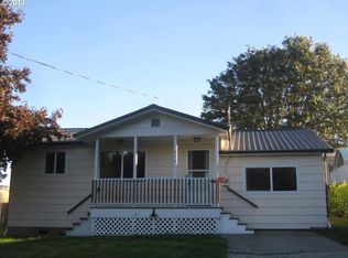 616 NE Laurance St, Myrtle Creek, OR 97457