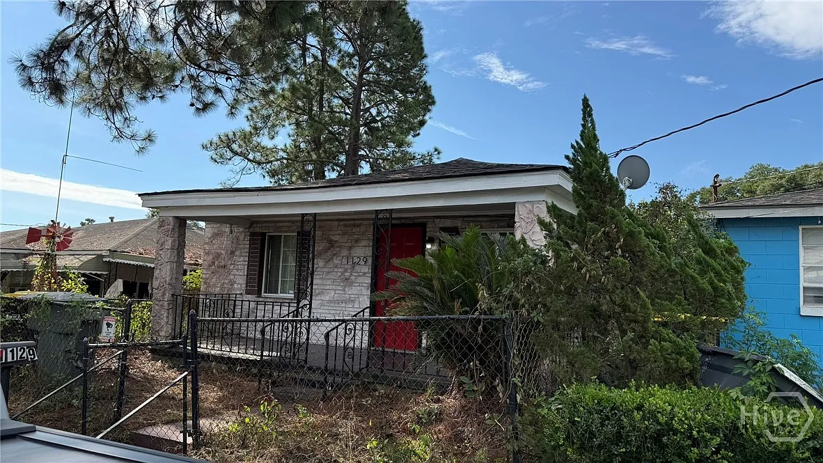 Building Photo - 1129 Darwin St
