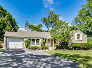 1440 Sycamore Ln, Northbrook, IL 60062