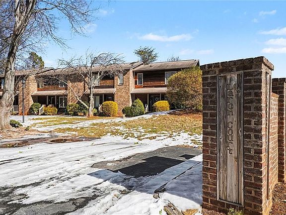 3rd image of 5367 Larch Ct