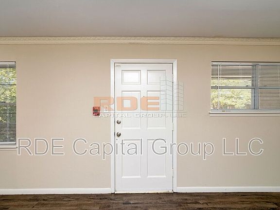 4th image of 5625 Wales Ave