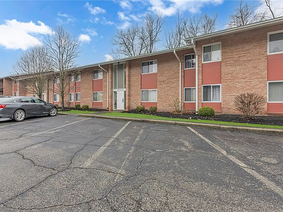 2nd image of 61 Darlington Rd APT A18