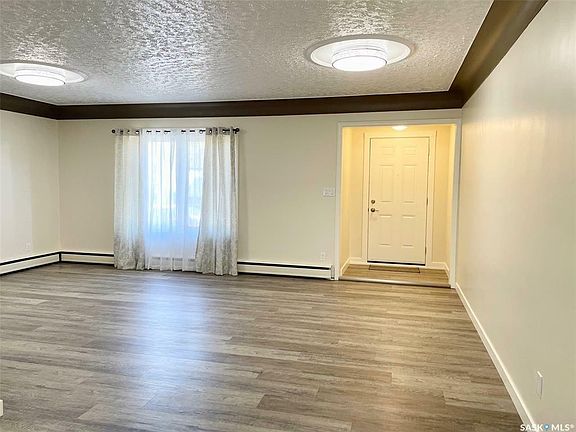 2nd image of 100 Betts Ave