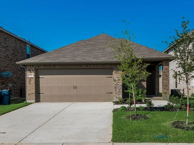 1080 Norias Dr — Photo 1