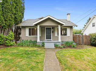 7615 SE Morrison St, Portland, OR 97215