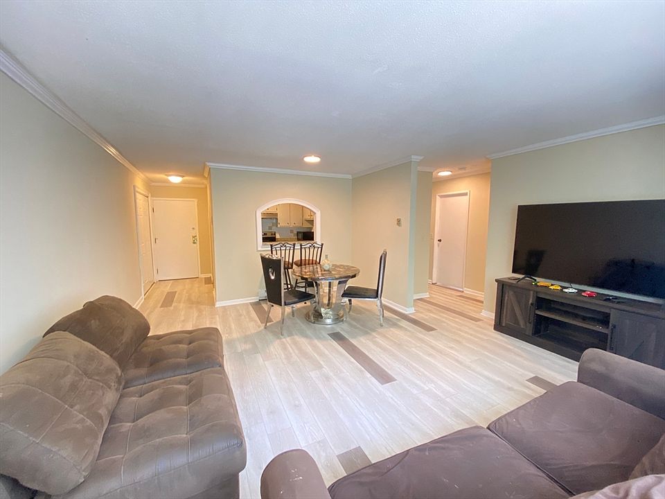 1st image of 11 Weld St APT 27
