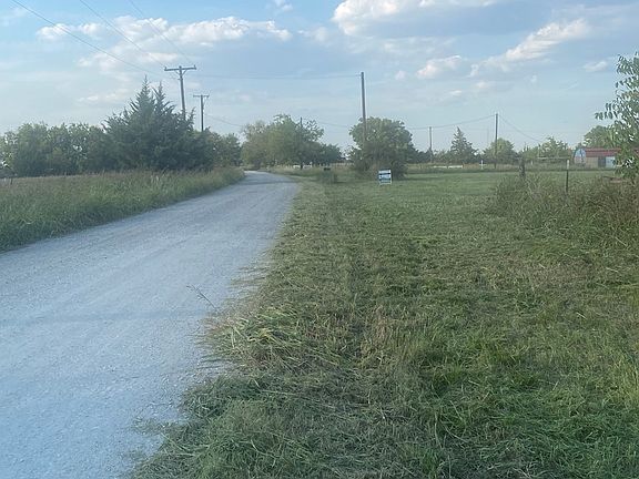 5th image of 490 County Road 2163