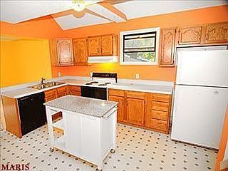 1st image of 5811 Staely Ave