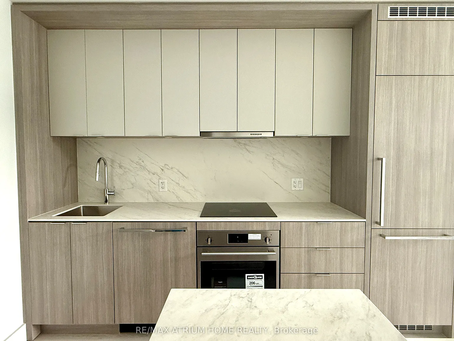 2 bed, $2,450 — Photo 3
