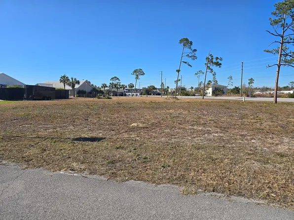 425 California Dr, Mexico Beach, FL 32456