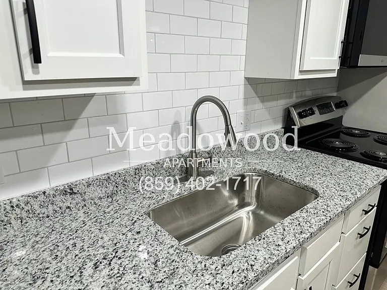 Meadowood Apartments — Photo 16