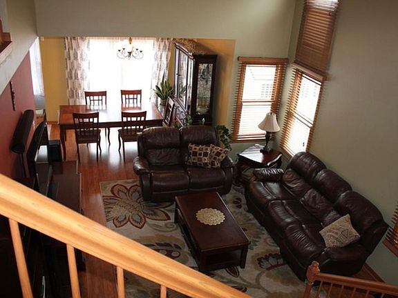 4th image of 2065 Hollywood Ct