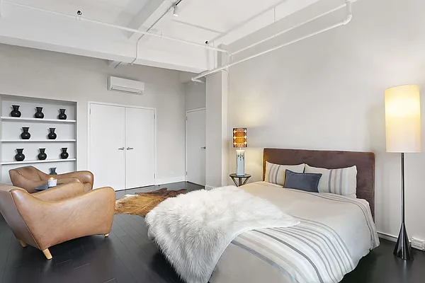 Sold by Compass | media 10