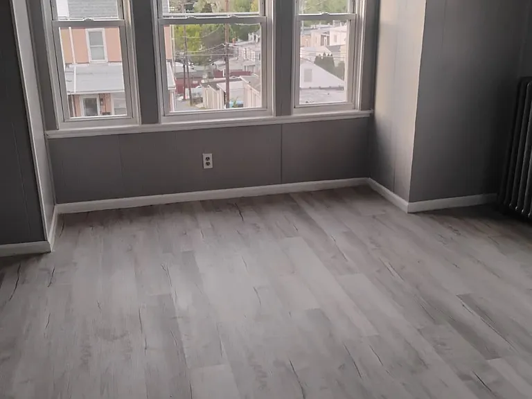514 W Greenleaf St — Photo 18