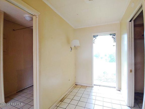 2nd image of 116 Robert Lee Cir