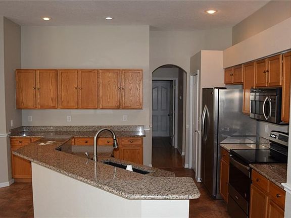 3rd image of 6912 Cohasset Cir