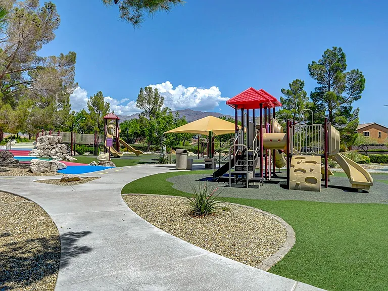 4421 Desert Home Ave — Photo 46