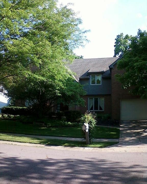 1st image of 235 Glen Village Ct