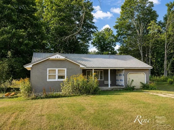18443 County Road 458, Newberry, MI 49868