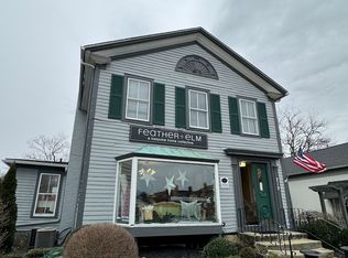 219 N Main St, Hudson, OH 44236