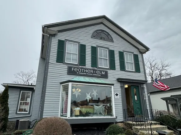 219 N Main St, Hudson, OH 44236