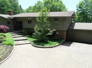 14 Susan Ter, Waterford, CT 06385