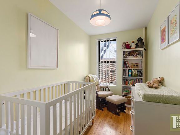 4th image of 365 Saint Johns Pl APT E