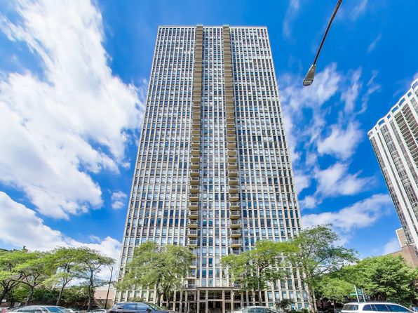 1660 N La Salle Dr APT 3705