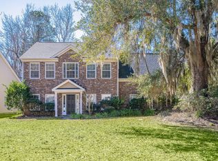 573 Pointe Of Oaks Rd, Summerville, SC 29485