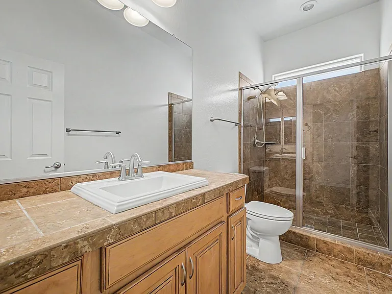 1133 E Buckingham Ave — Photo 22