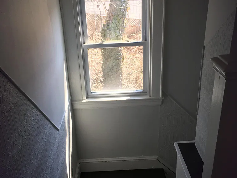 205 Westervelt Ave #2 — Photo 5