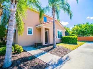 560 Las Fuentes Dr, Kissimmee, FL 34746