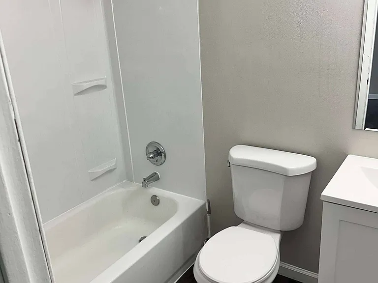 2628 Eastview Dr #16 — Photo 5