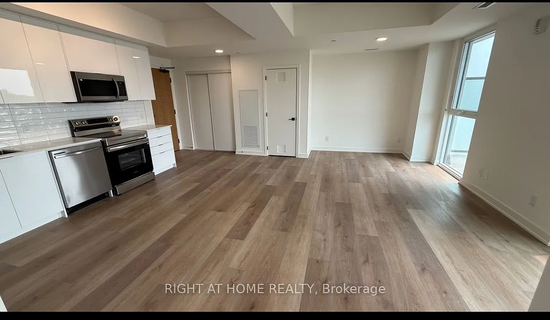 2 bed, $2,300 — Photo 1