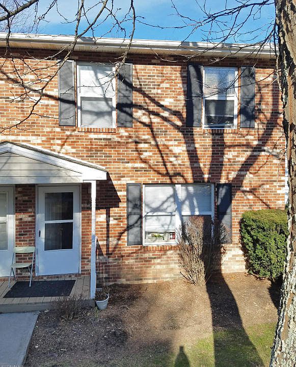 1st image of 240 Pheasant Run Dr Unit 262