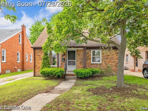 6953 N Vernon St, Dearborn Heights, MI 48127