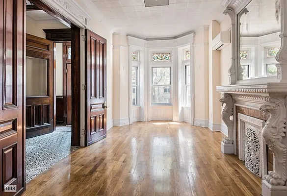Rented by Nooklyn NYC LLC | media 2