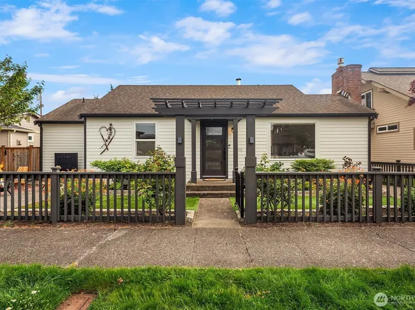618 Alder Street, Edmonds, WA 98020