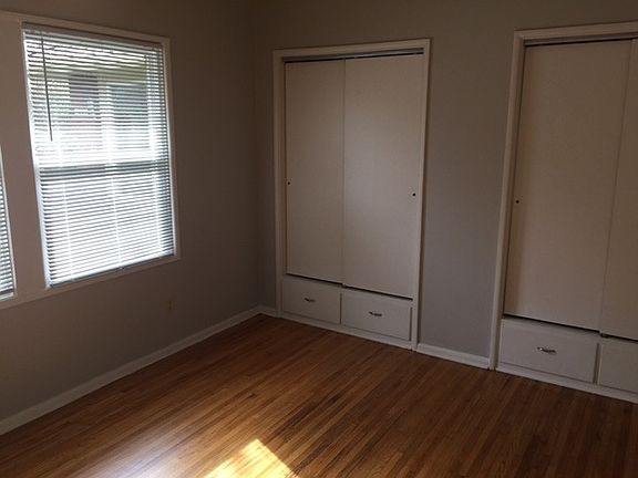 bedroom double closet