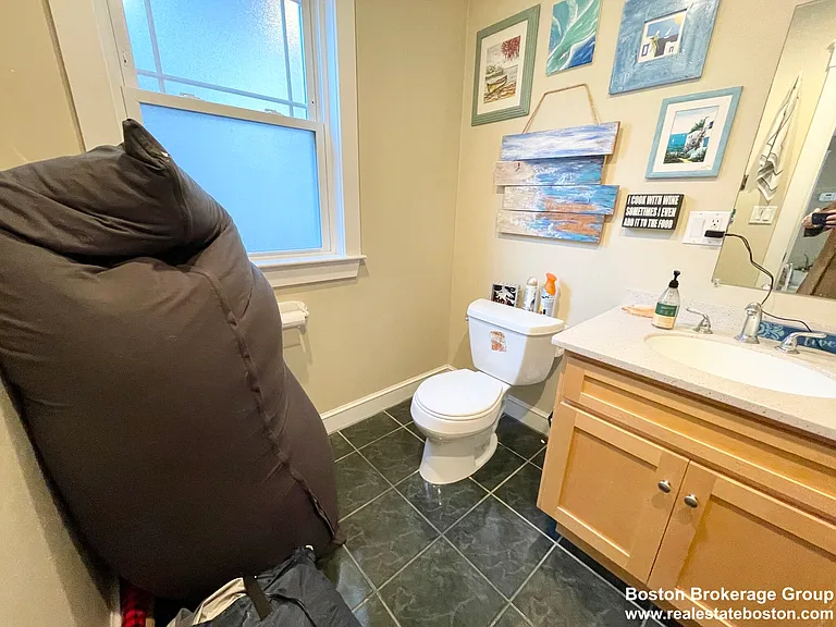 23 Iroquois St — Photo 11