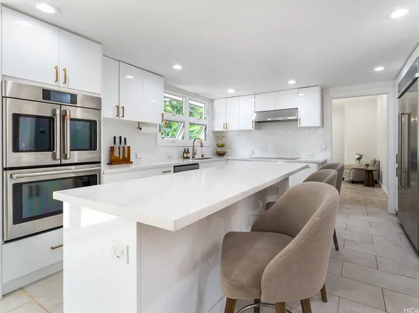 119 E Hind Dr, Honolulu, HI 96821