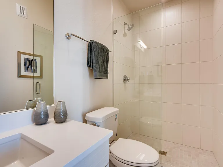 4457 E Warren Ave — Photo 18