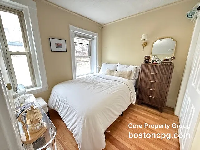 60 N Margin St #8 — Photo 5
