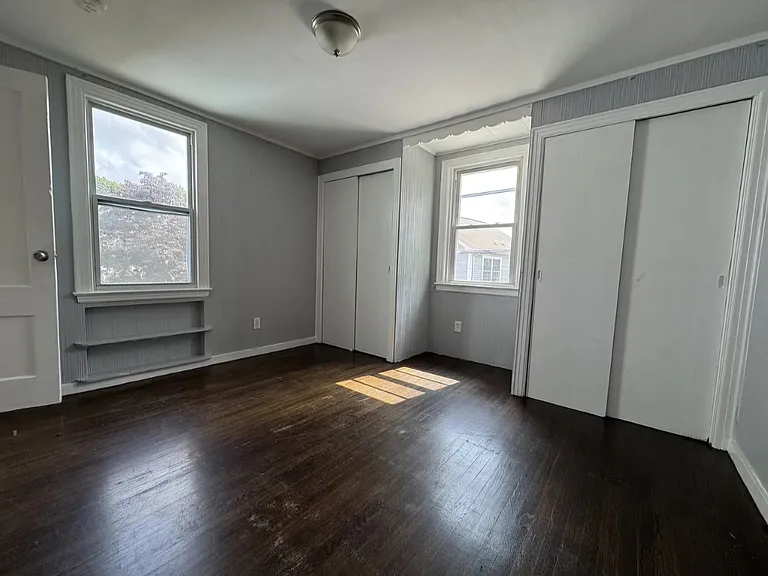 499 Dixwell Ave — Photo 7