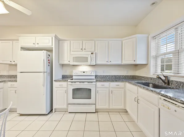 500 Elm Street #15-4, North Haven, CT 06473