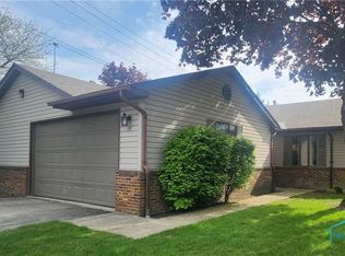 25 Boston Bay Rd, Perrysburg, OH 43551
