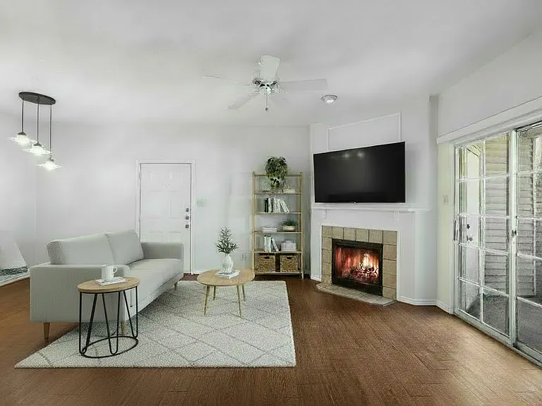 1001 Liberty St #116 — Photo 1