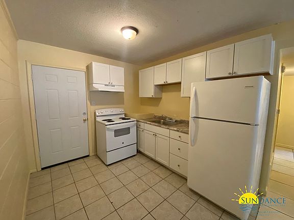 3rd image of 208 Dates Ave NW #2